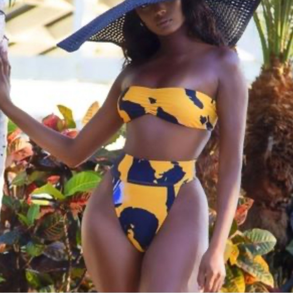 Matte Collection Stylish Multicolor Swimsuit Bikini Size XL High Waist Vacation